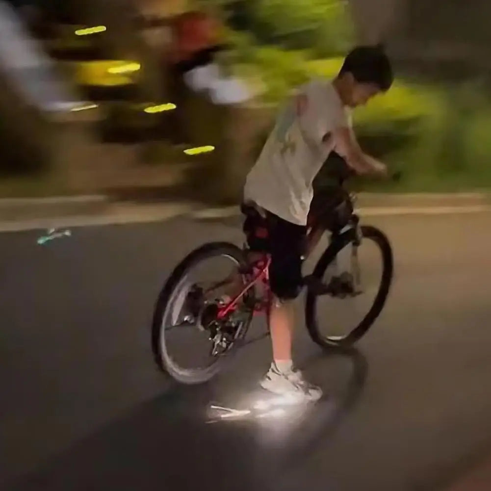 Sola Efeito Especial Chama Equitação Faísca Skate Ciclismo Ao Ar Livre Ferramenta Faísca Dispositivo Faísca Z1T2